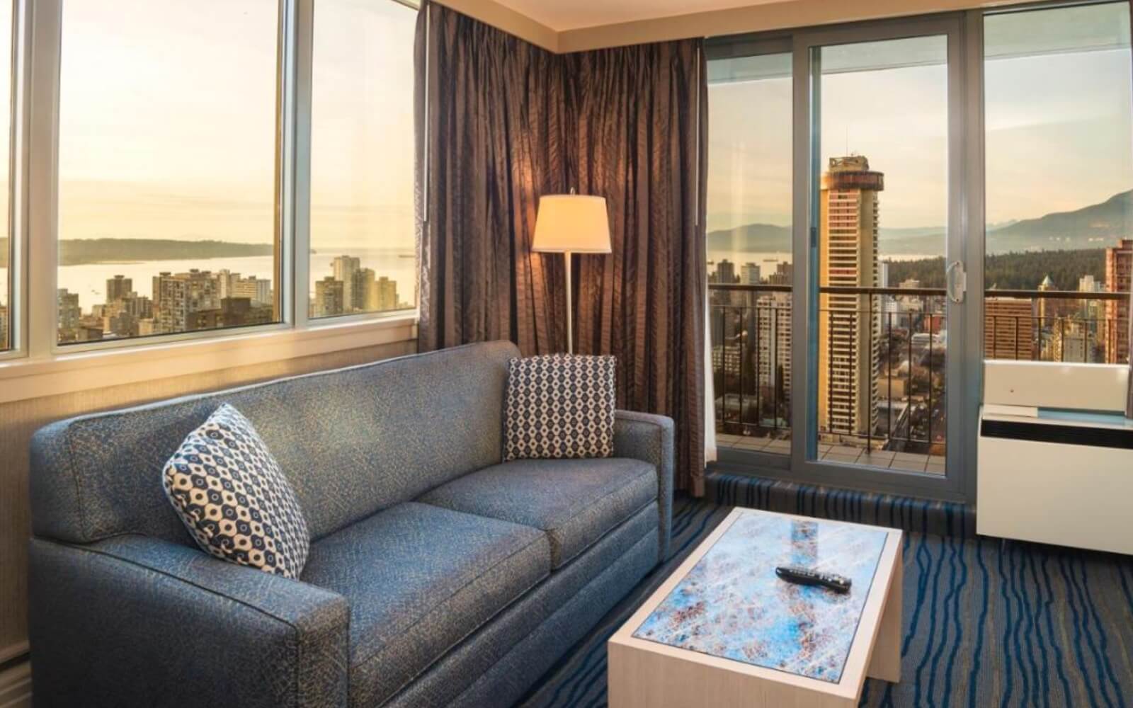 Suite, Blue Horizon Hotel Vancouver