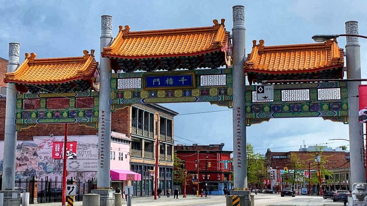 Food Guides by Locals - Vancouver Planner