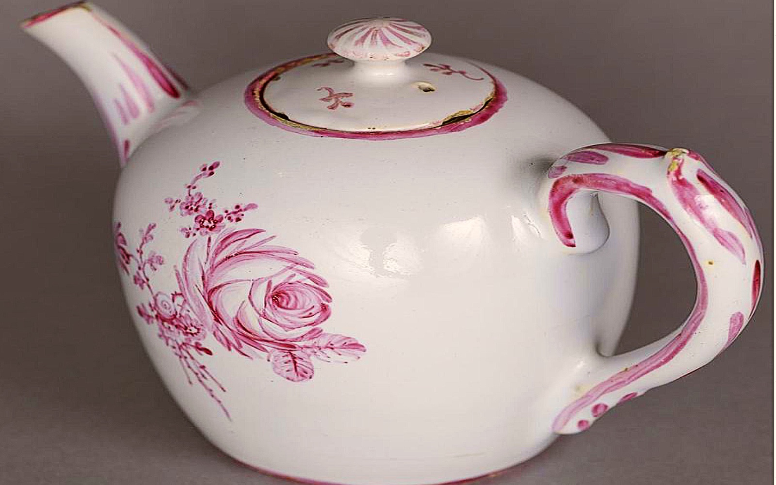 A teapot at the Koerner Ceramic Gallery