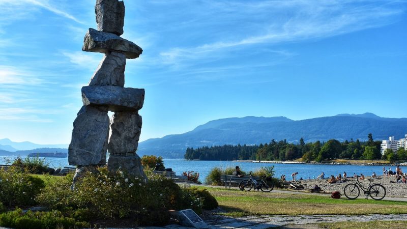 the stone inukshuk monument at second beach, a key stop on our list on how to spend 4 days in vancouver.