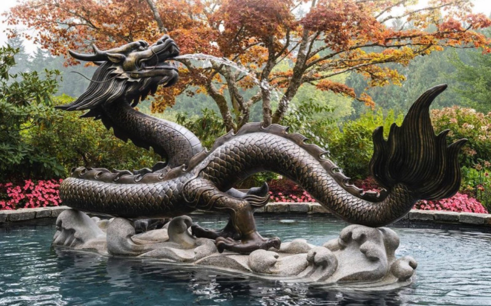 The Dragon Fountain, Butchart Gardens