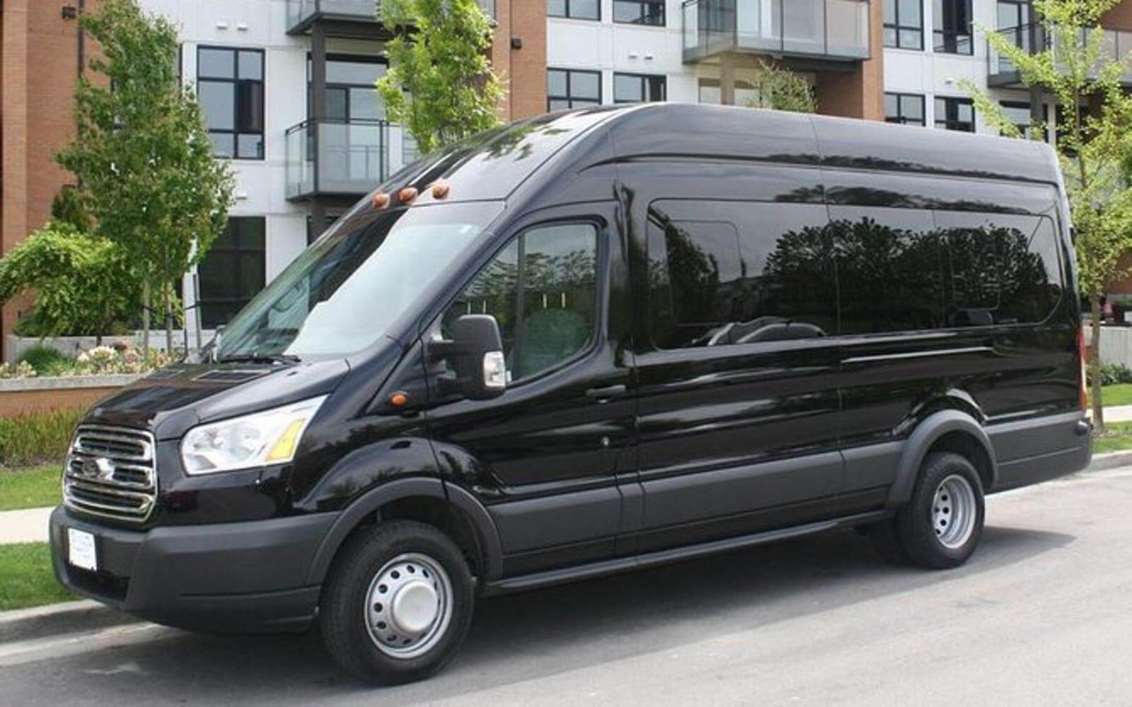 a van private transfer from vancouver to whistler