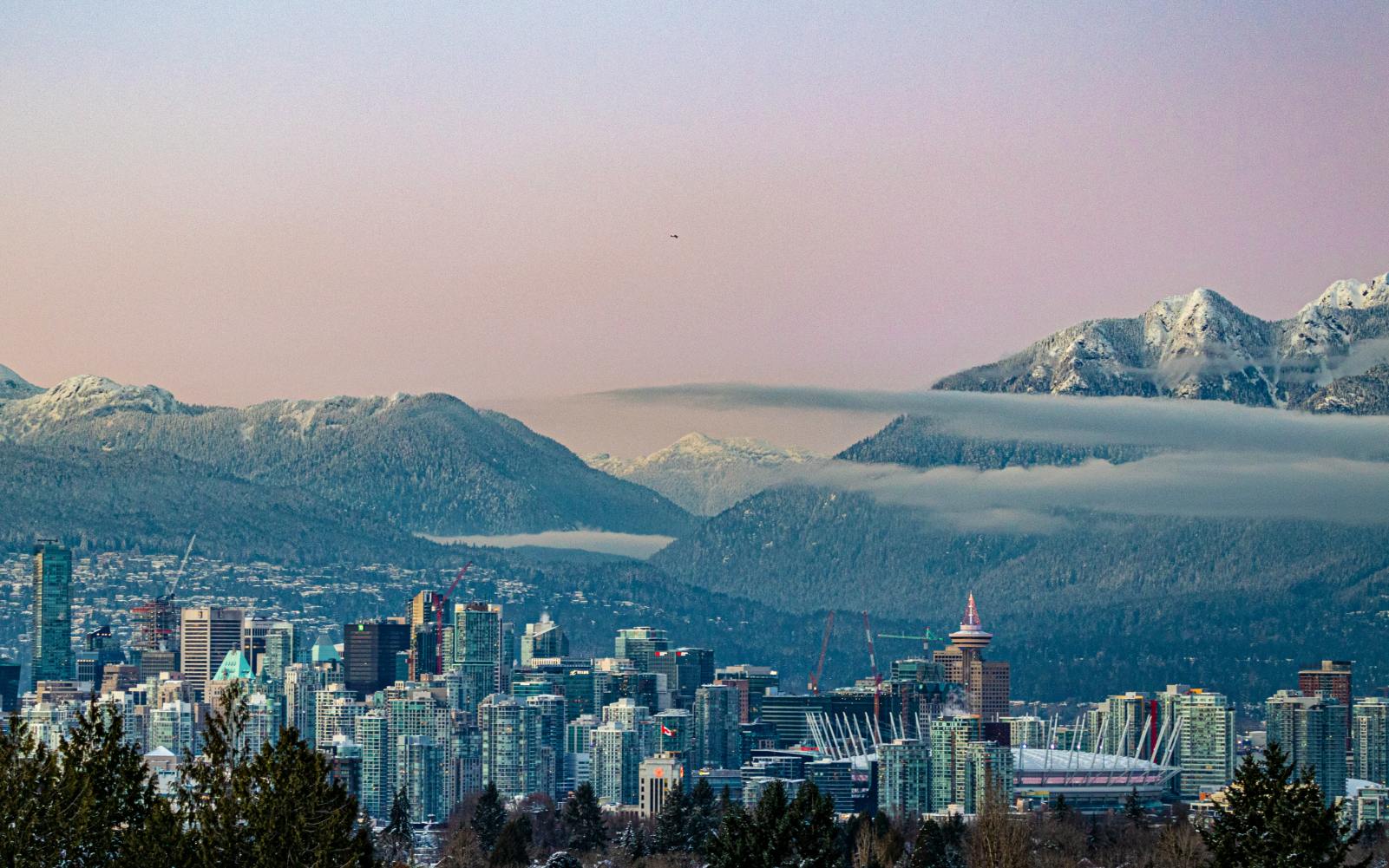 Does Vancouver take US dollar?